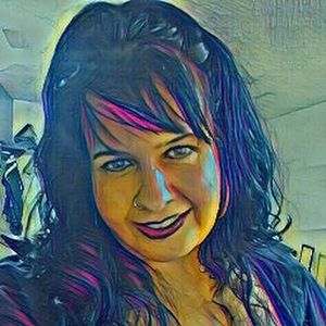 Meet your Posher, Leanne